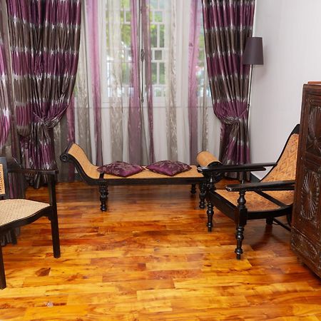 Villa Angelique - Hotel Classe Monument Historique Σαιν-Ντενί Εξωτερικό φωτογραφία