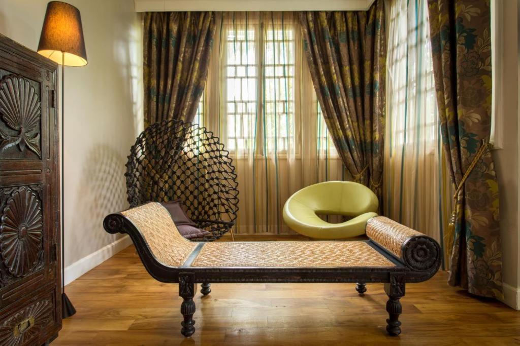 Villa Angelique - Hotel Classe Monument Historique Σαιν-Ντενί Εξωτερικό φωτογραφία