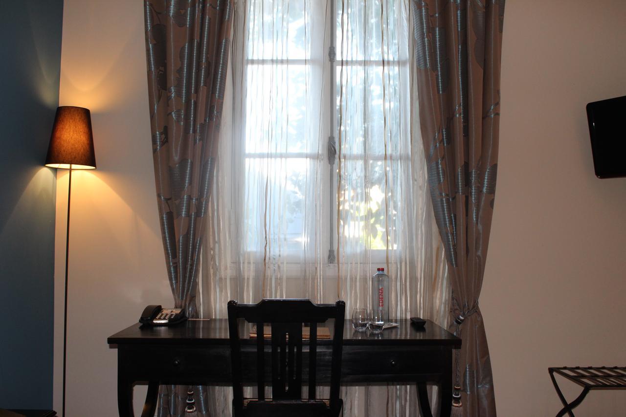 Villa Angelique - Hotel Classe Monument Historique Σαιν-Ντενί Εξωτερικό φωτογραφία